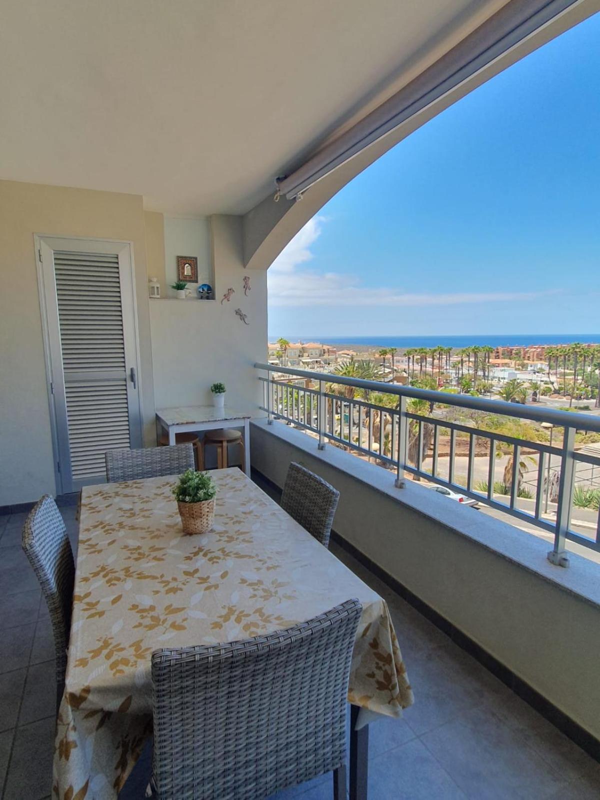 Comfortable Apartment With Amazing Sea Views Palm-mar Exterior foto