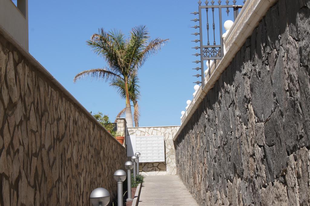 Comfortable Apartment With Amazing Sea Views Palm-mar Exterior foto